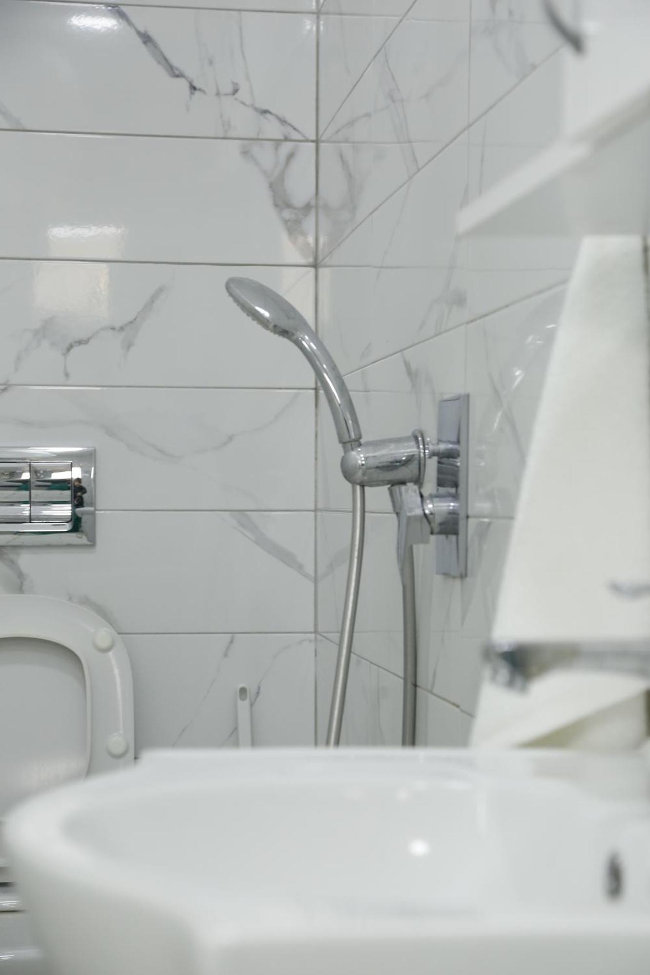 Albi Apartment Tiran Dış mekan fotoğraf